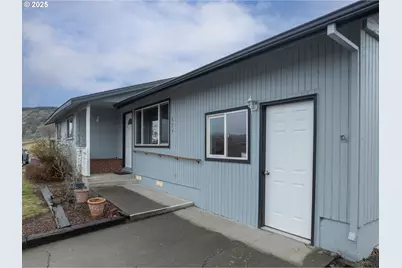 624 Staats Ave, Maupin, OR 97037 - Photo 17