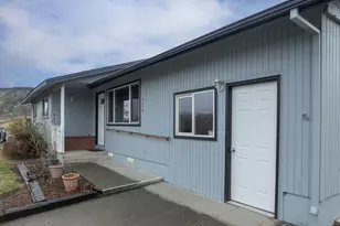 624 Staats Ave, Maupin, OR 97037 - Photo 17