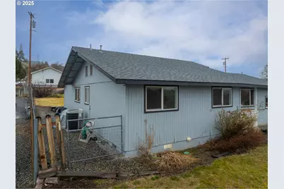 624 Staats Ave, Maupin, OR 97037 - Photo 19