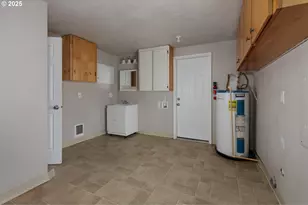 624 Staats Ave, Maupin, OR 97037 - Photo 15