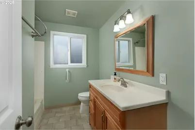 624 Staats Ave, Maupin, OR 97037 - Photo 11