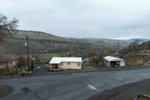 624 Staats Ave, Maupin, OR 97037 - Photo 25