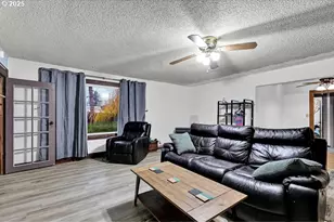 154 37th St, Springfield, OR 97478 - Photo 9