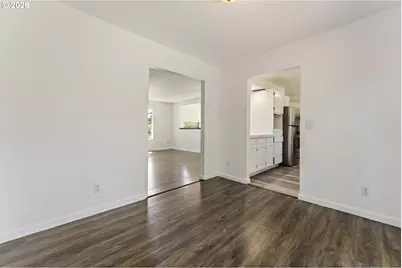 2230 Oak St, North Bend, OR 97459 - Photo 9