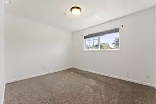2230 Oak St, North Bend, OR 97459 - Photo 21