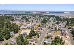 2230 Oak St, North Bend, OR 97459 - Photo 47