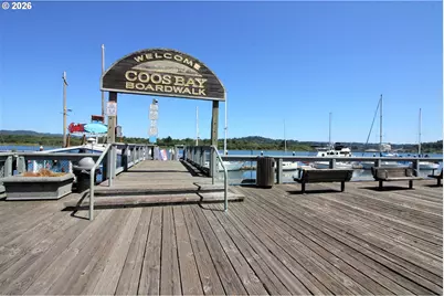 1240 Embarcadero Cir, Coos Bay, OR 97420 - Photo 13