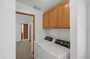 1240 Embarcadero Cir, Coos Bay, OR 97420 - Photo 13