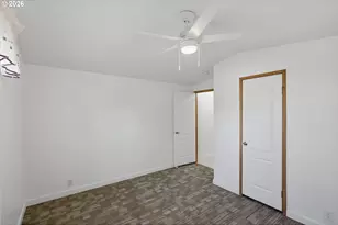 1240 Embarcadero Cir, Coos Bay, OR 97420 - Photo 11