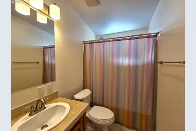1240 Embarcadero Cir, Coos Bay, OR 97420 - Photo 9