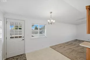 1240 Embarcadero Cir, Coos Bay, OR 97420 - Photo 5