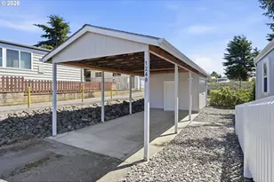 1240 Embarcadero Cir, Coos Bay, OR 97420 - Photo 17