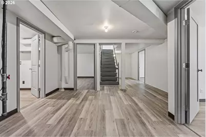 2034 NE Junior St, Portland, OR 97211 - Photo 19