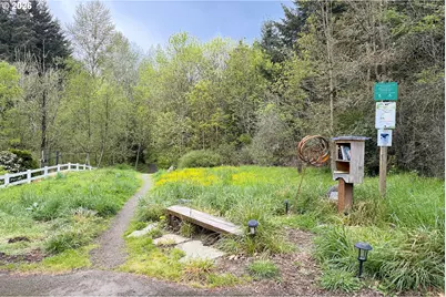 1839 SW Collins Ct, Portland, OR 97219 - Photo 45