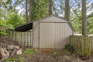 1839 SW Collins Ct, Portland, OR 97219 - Photo 39