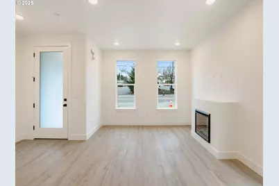 5855 NE Prescott St, Portland, OR 97218 - Photo 11