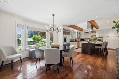 2550 Dellwood Dr, Lake Oswego, OR 97034 - Photo 17