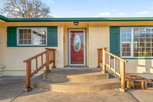 624 S 12th St, Saint Helens, OR 97051 - Photo 3