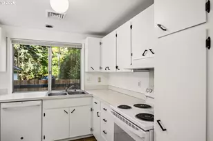 3437 Storey Blvd, Eugene, OR 97405 - Photo 7