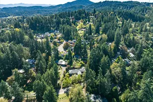 3437 Storey Blvd, Eugene, OR 97405 - Photo 43