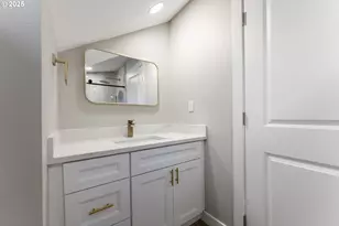 8767 N Peninsular Ave, Portland, OR 97217 - Photo 19