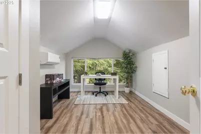 8767 N Peninsular Ave, Portland, OR 97217 - Photo 15