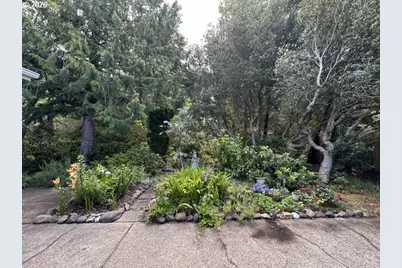 3960 Munsel Creek Dr, Florence, OR 97439 - Photo 23