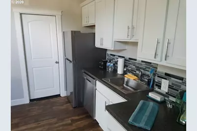 1739 NE Dekum St, Portland, OR 97211 - Photo 13