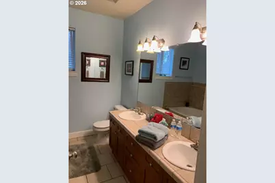 1739 NE Dekum St, Portland, OR 97211 - Photo 5