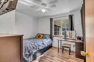 2454 NW 4th Ave, Hillsboro, OR 97124 - Photo 31