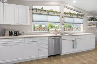 1199 N Terry St #169, Eugene, OR 97402 - Photo 7