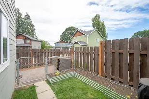 408 Sunset Ct, Amity, OR 97101 - Photo 35