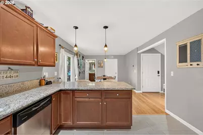 408 Sunset Ct, Amity, OR 97101 - Photo 15