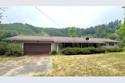10082 Lone Pine Ln, Myrtle Point, OR 97458 - Photo 1