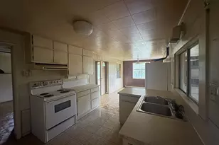 39688 Row River Rd, Dorena, OR 97434 - Photo 11