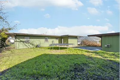 1993 Linnell Ave, Roseburg, OR 97471 - Photo 29