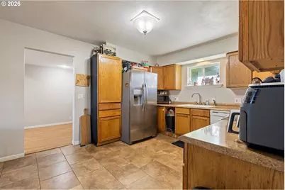 1993 Linnell Ave, Roseburg, OR 97471 - Photo 7