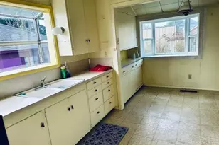 1524 Sheridan Ave, North Bend, OR 97459 - Photo 17