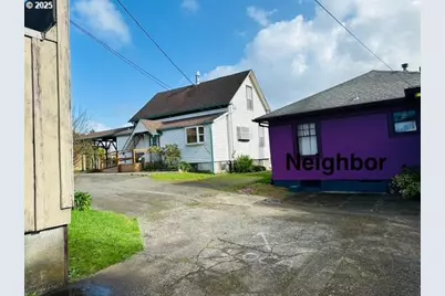 1524 Sheridan Ave, North Bend, OR 97459 - Photo 7