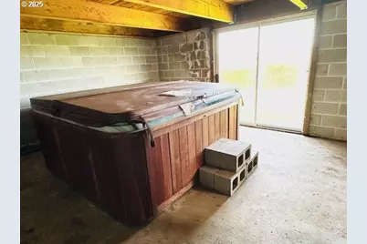 1524 Sheridan Ave, North Bend, OR 97459 - Photo 37