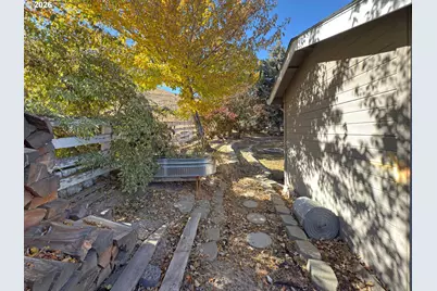 137 Foothill Dr, Baker City, OR 97814 - Photo 43