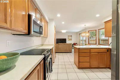 12295 SW Anton Dr, Portland, OR 97223 - Photo 11