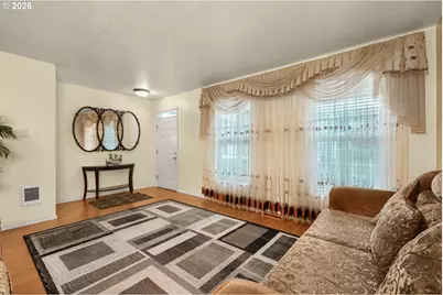 2578 Concord St, Woodburn, OR 97071 - Photo 5