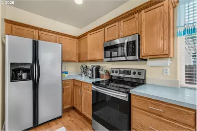 2578 Concord St, Woodburn, OR 97071 - Photo 9