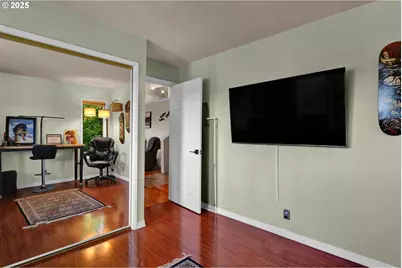 7025 Glacier Dr, Springfield, OR 97478 - Photo 19