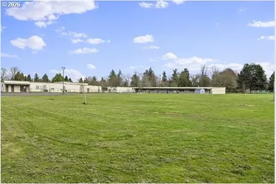 11272 NE Knott St, Portland, OR 97220 - Photo 39