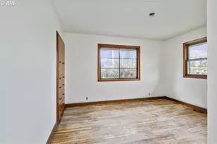 11272 NE Knott St, Portland, OR 97220 - Photo 23