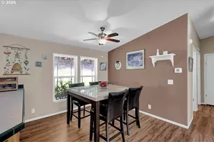 35235 Row River Rd, Cottage Grove, OR 97424 - Photo 17