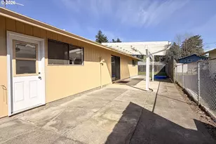 722 NE 197th Ave, Portland, OR 97230 - Photo 5
