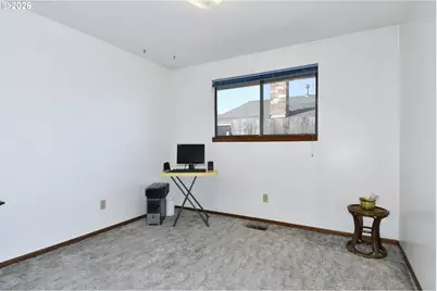 722 NE 197th Ave, Portland, OR 97230 - Photo 17